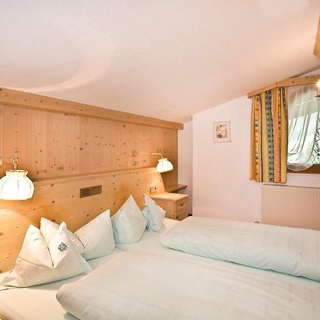 Alpenhotel Fernau Нойщифт им Щубайтал Екстериор снимка