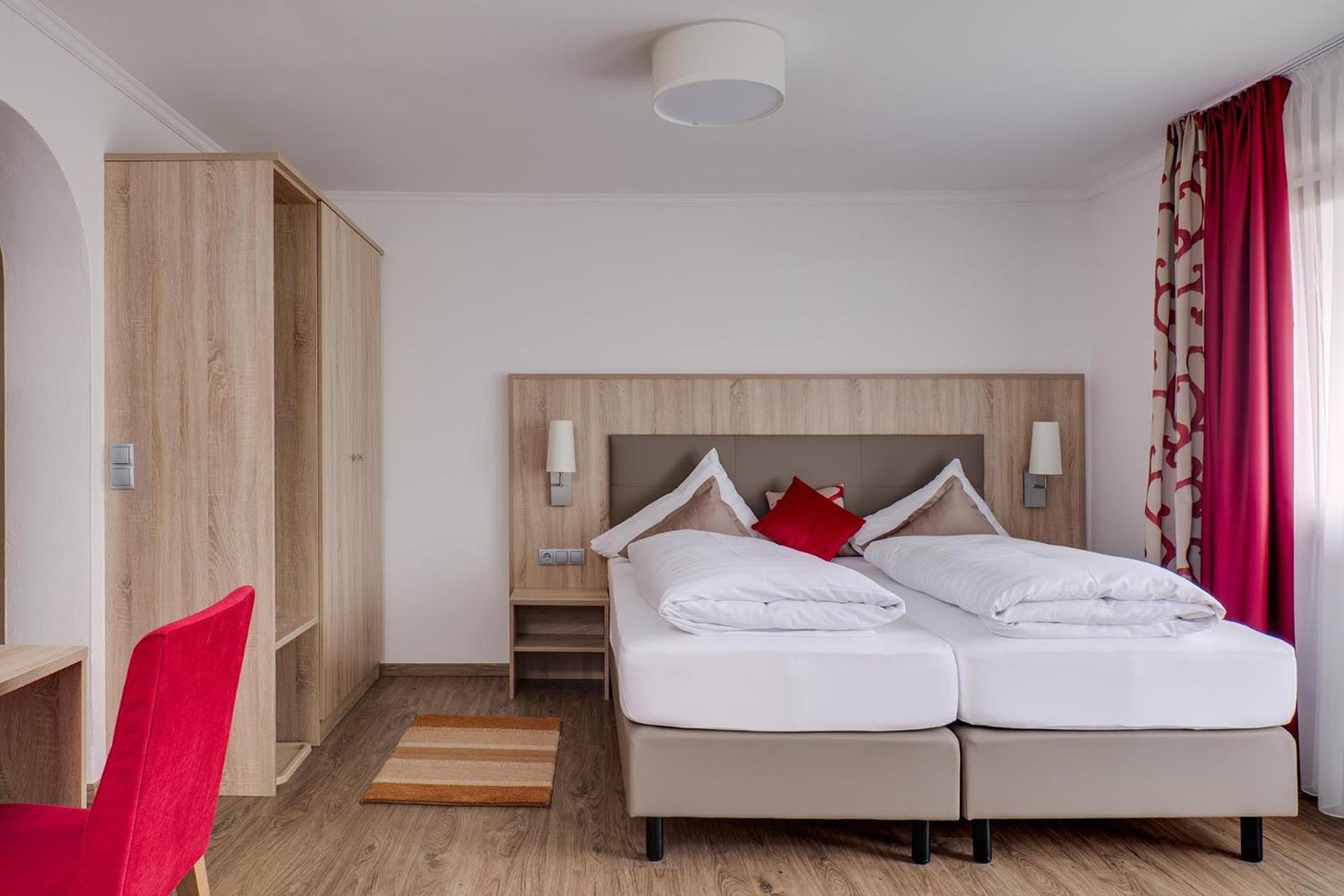 Alpenhotel Fernau Нойщифт им Щубайтал Екстериор снимка